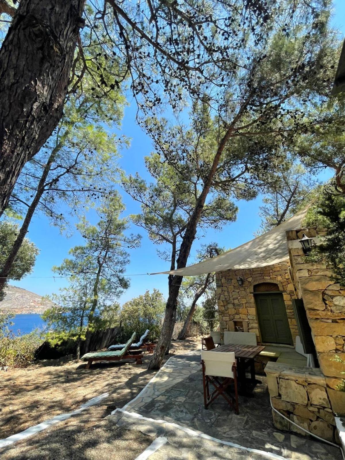 Petrino 2 - Traditional Lerian House Lakkion Exterior photo