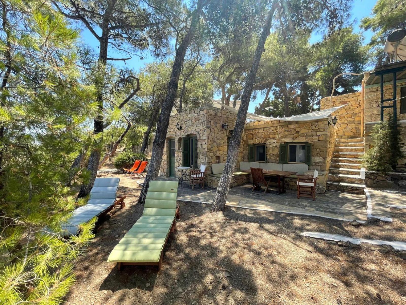 Petrino 2 - Traditional Lerian House Lakkion Exterior photo